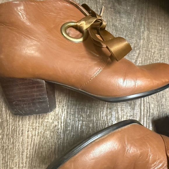 Django and Juliette GUCsize 7.5 (38) ribbon lace up Tan Ankle Boots luxury brand - Picture 15 of 16